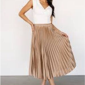Gold Midi Skater Skirt with Pleats